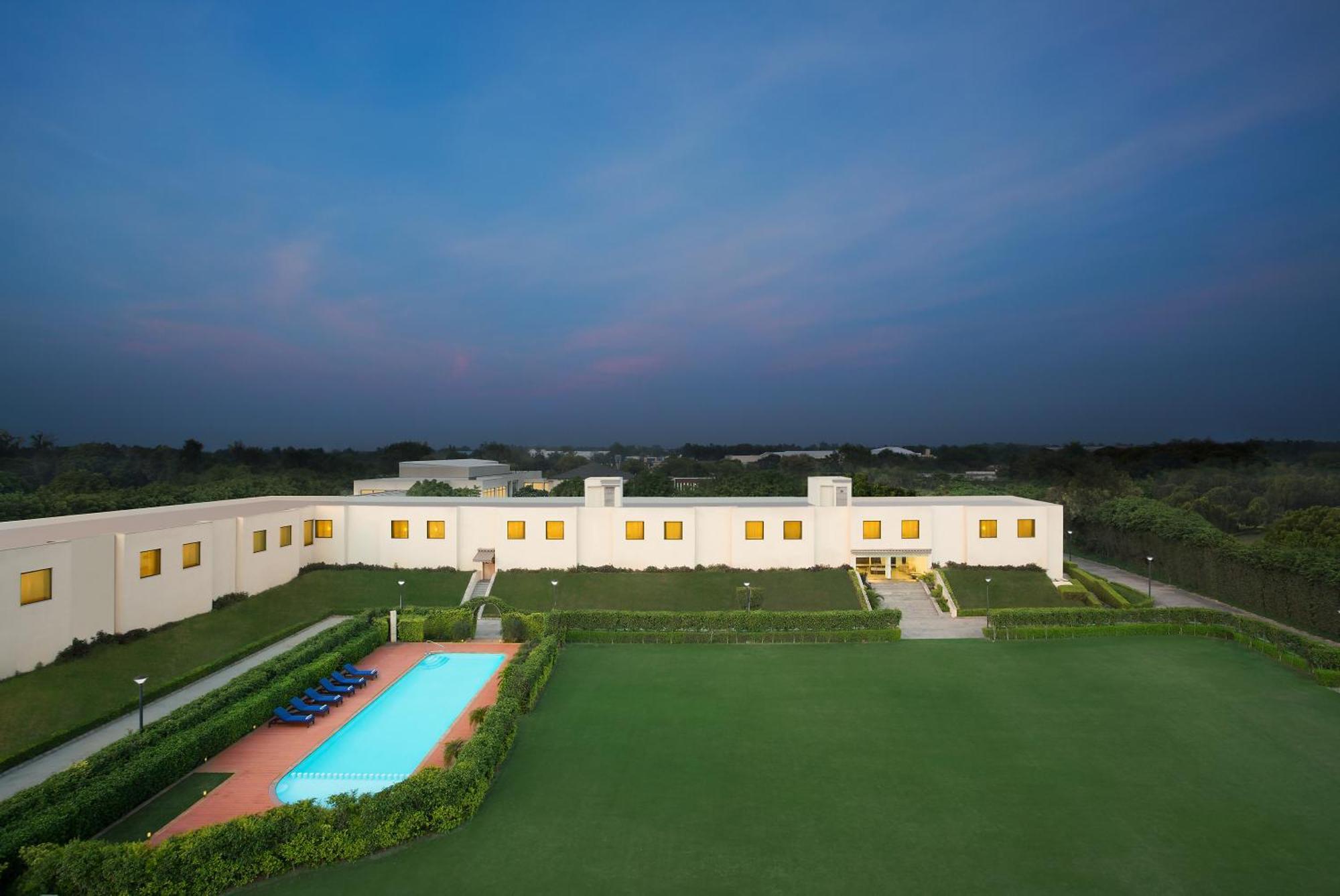 Four Points By Sheraton New Delhi, Airport Highway Экстерьер фото