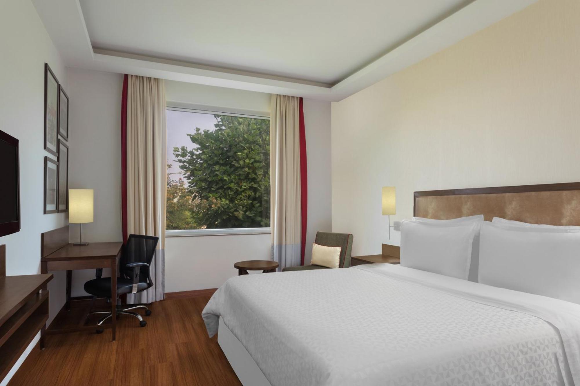 Four Points By Sheraton New Delhi, Airport Highway Экстерьер фото